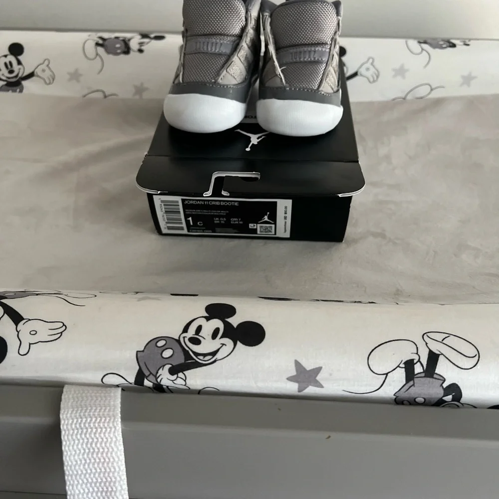 CoolGrey Retro Jordan Baby soft bottom 2C - Picture 2 of 2